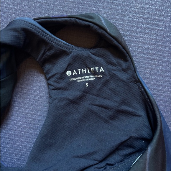 Athleta Black Sleeveless Top with build in bra - Picture 4 of 4